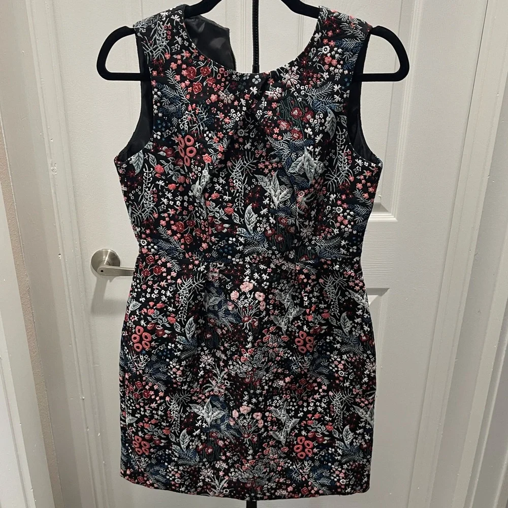 🛑 H&M Black Floral Mini Dress - Picture 3 of 5
